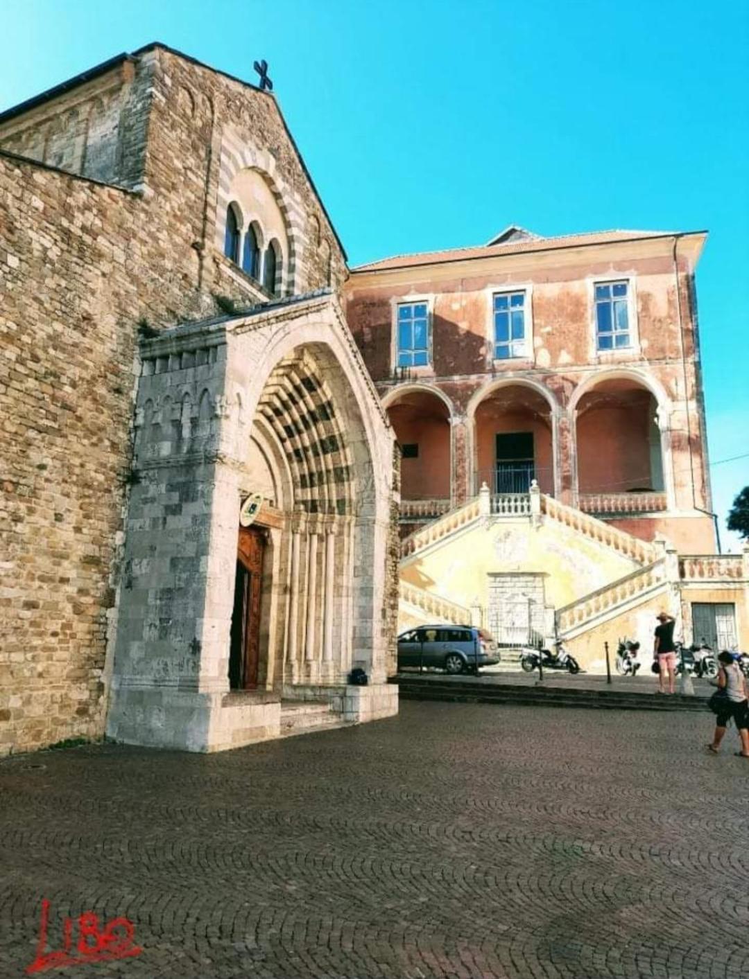 Casa Vacanze Paglino Ventimiglia Eksteriør billede